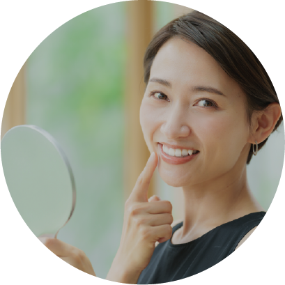笑顔の女性